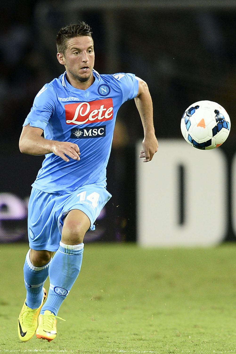 Mertens Dries Napoli 2013 maglia azzurra azione 1 ifa